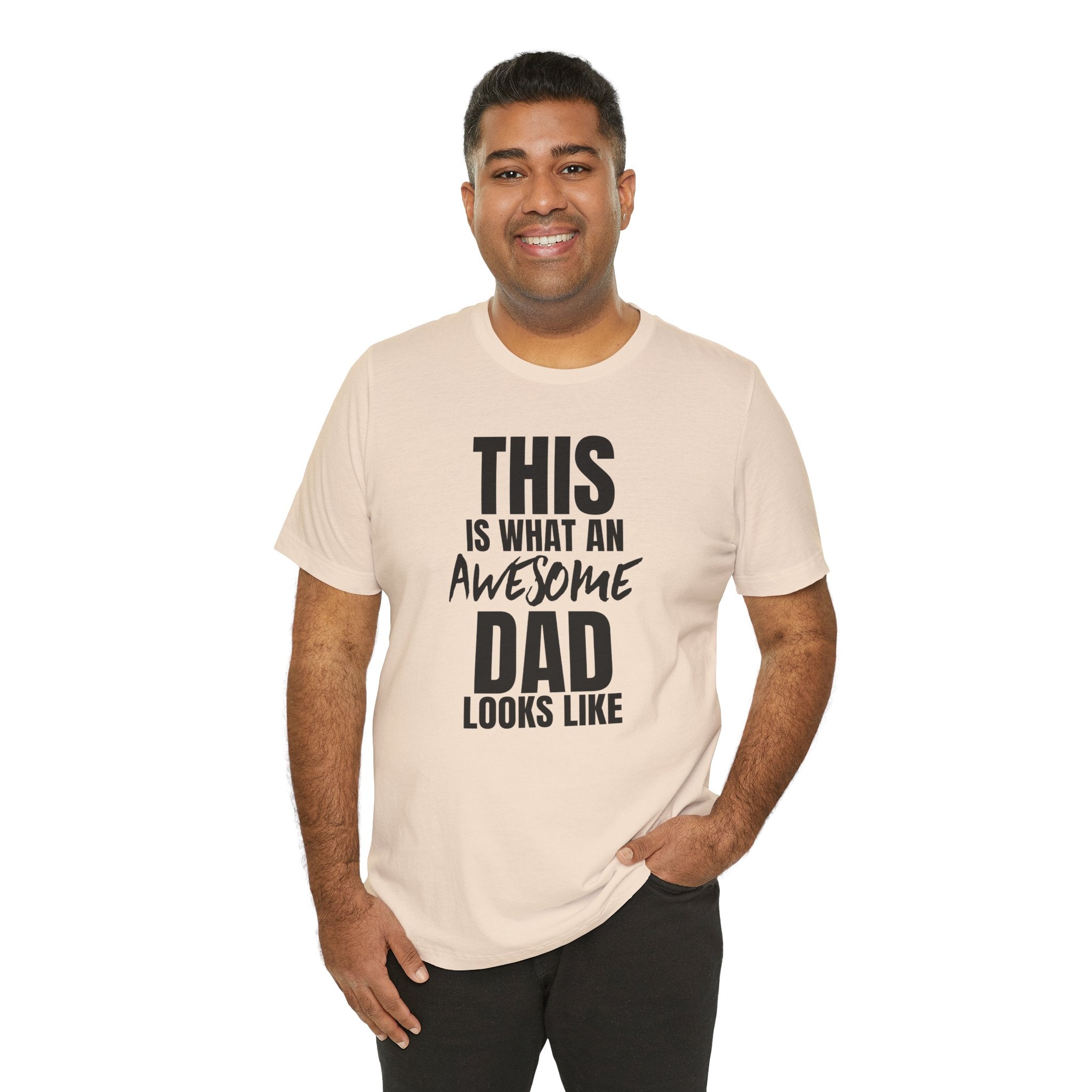 This Is What an Awesome Dad Looks Like - T-Shirt